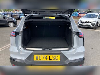 Used Renault Other 2024 for sale - 78383197: Photo