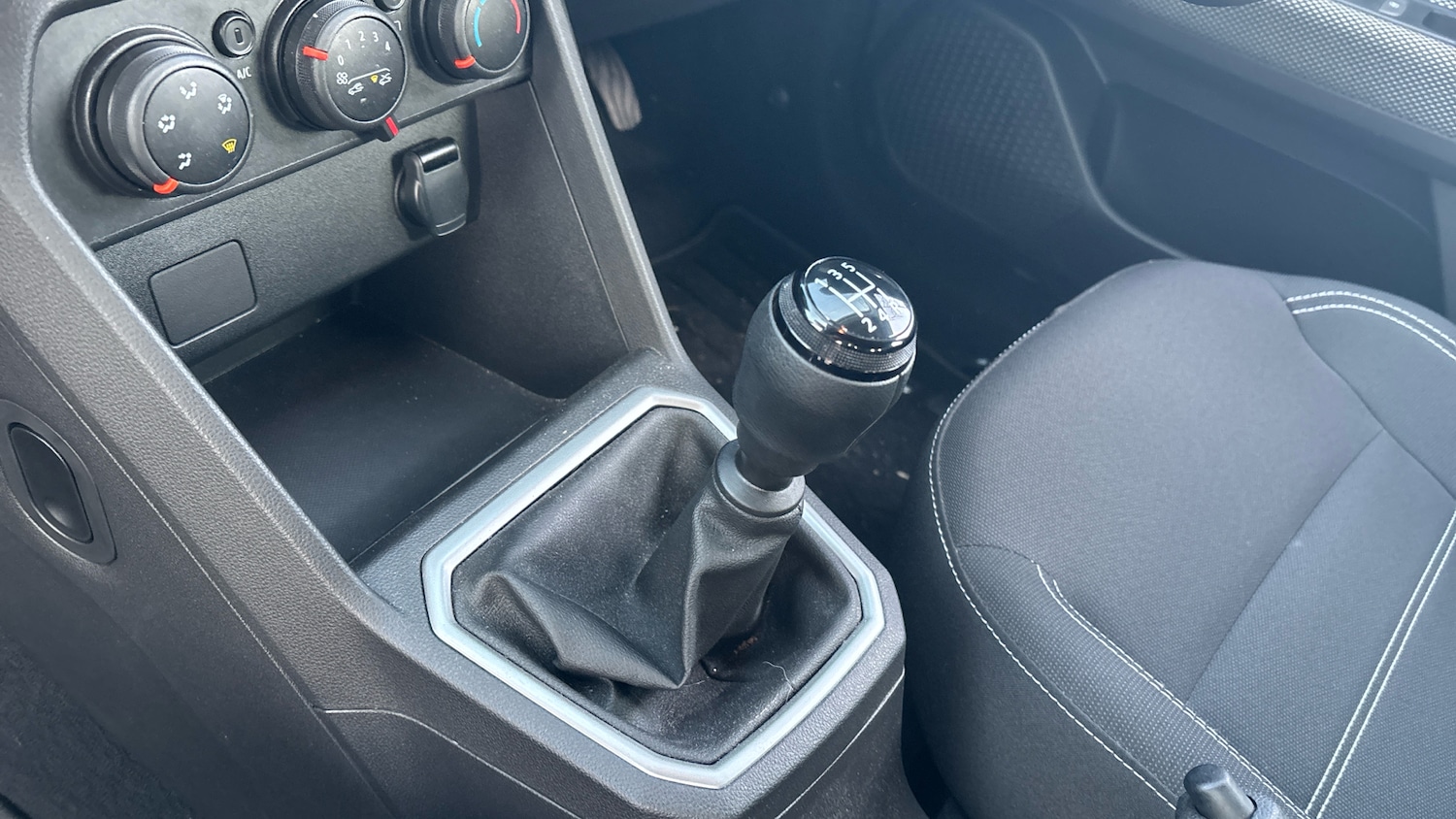 Used Dacia Sandero 2023 for sale - 76833936: Photo 13