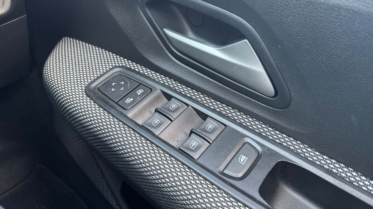 Used Dacia Sandero 2023 for sale - 76833936: Photo 31