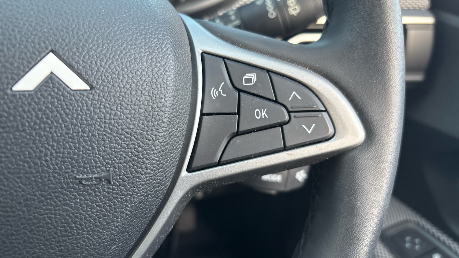 Used Dacia Sandero 2023 for sale - 76833936: Photo 32