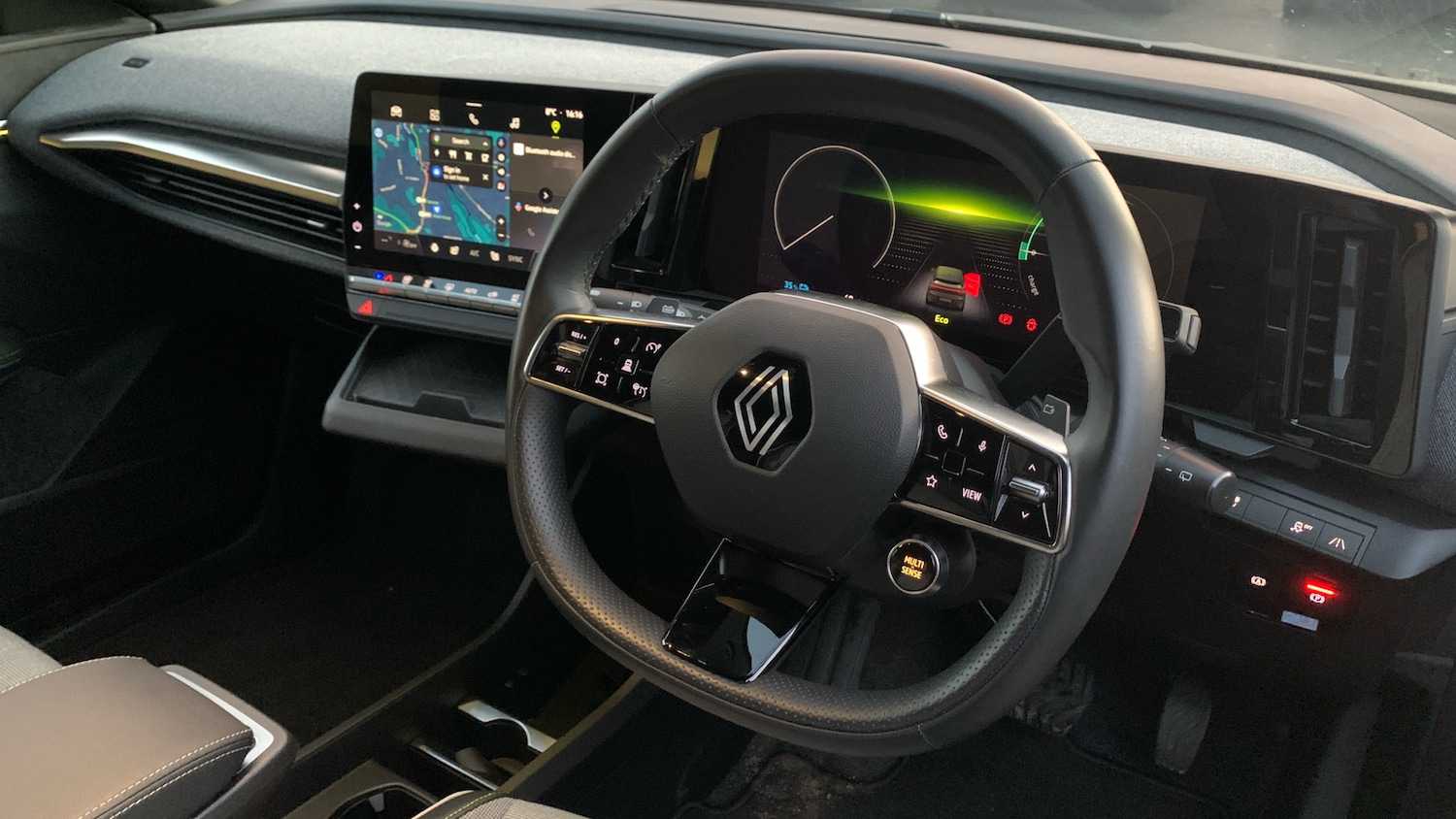 Used Renault Megane E Tech 2023 for sale - 76737952: Photo 11