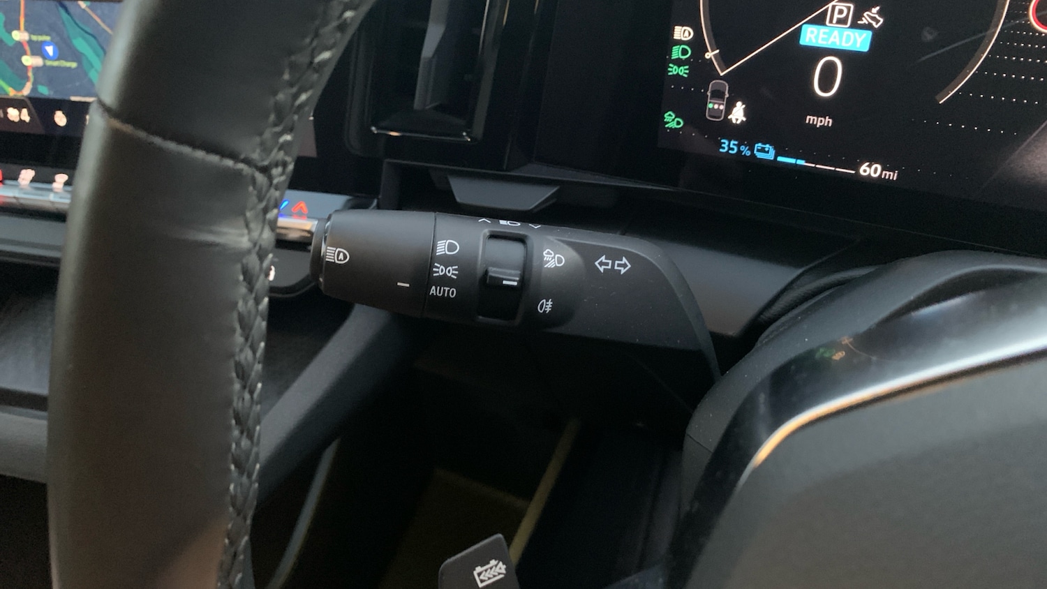 Used Renault Megane E Tech 2023 for sale - 76737952: Photo 27