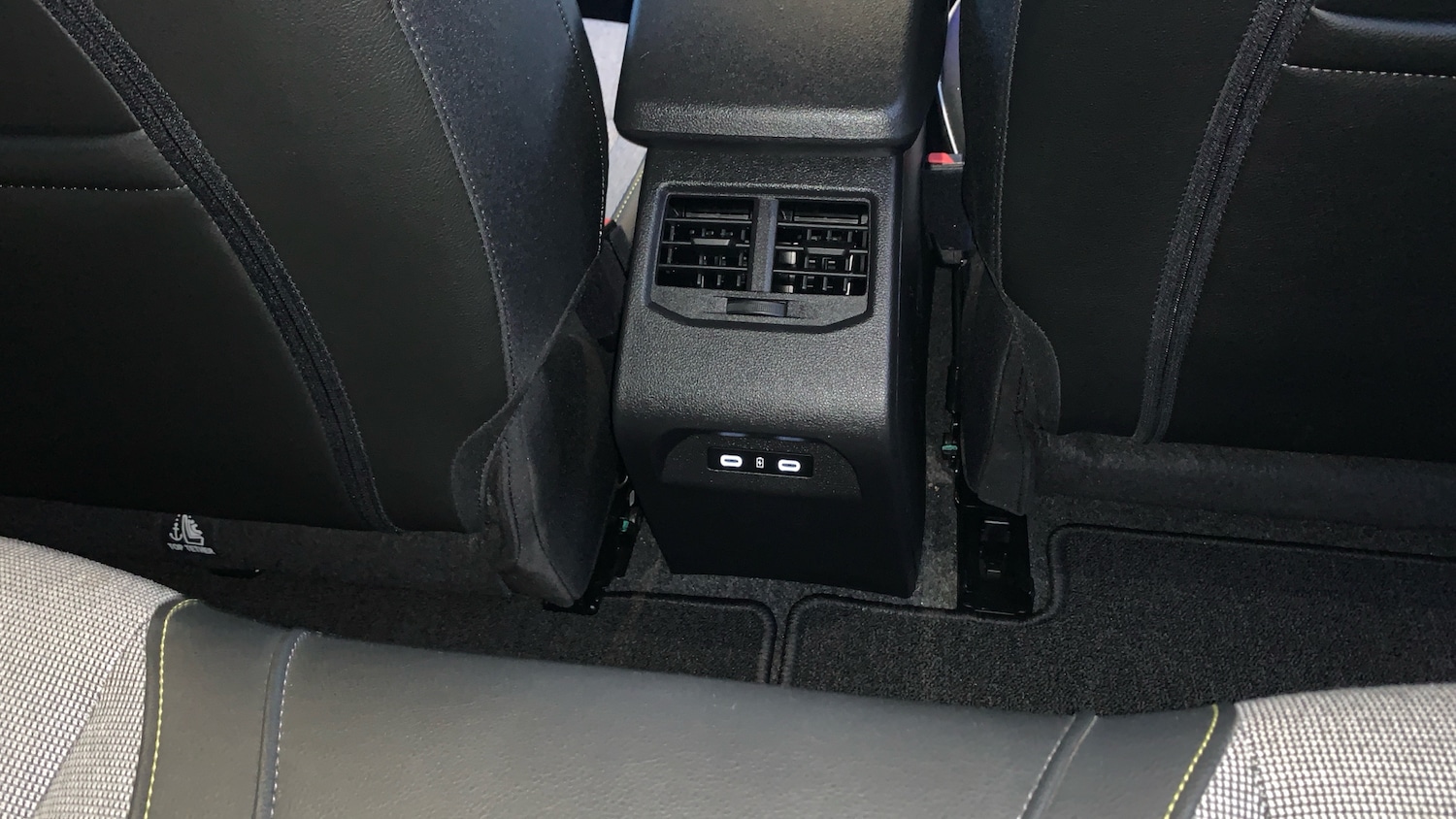 Used Renault Megane E Tech 2023 for sale - 76737952: Photo 35