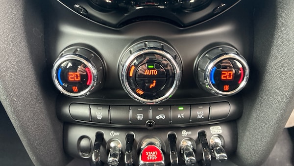 Used MINI Hatch 2018 for sale - 76222107: Photo 30