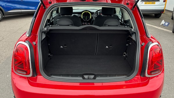 Used MINI Hatch 2018 for sale - 76222107: Photo 4