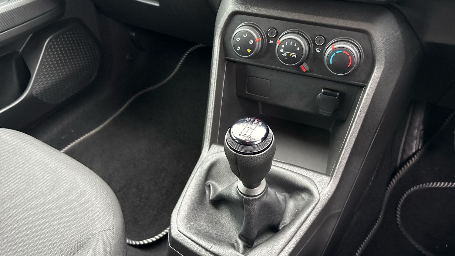 Used Dacia Sandero 2022 for sale - 76428586: Photo 13