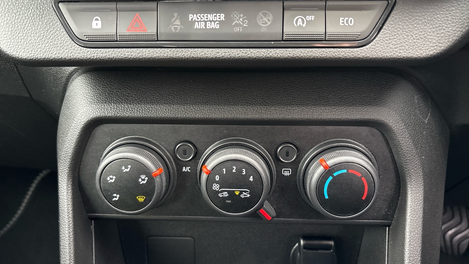 Used Dacia Sandero 2022 for sale - 76428586: Photo 23