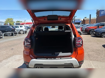 Used Dacia Duster 2022 for sale - 79071468: Photo