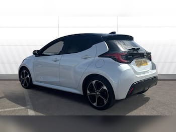 Used Toyota Yaris 2024 for sale - 79379315: Photo