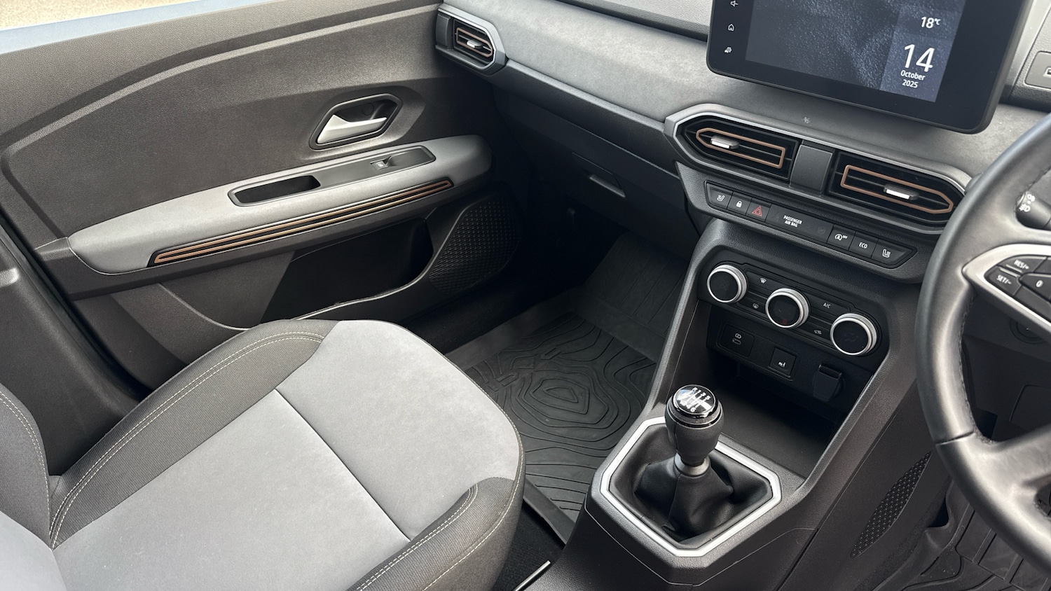 Used Dacia Jogger 2025 for sale - 76391667: Photo 14