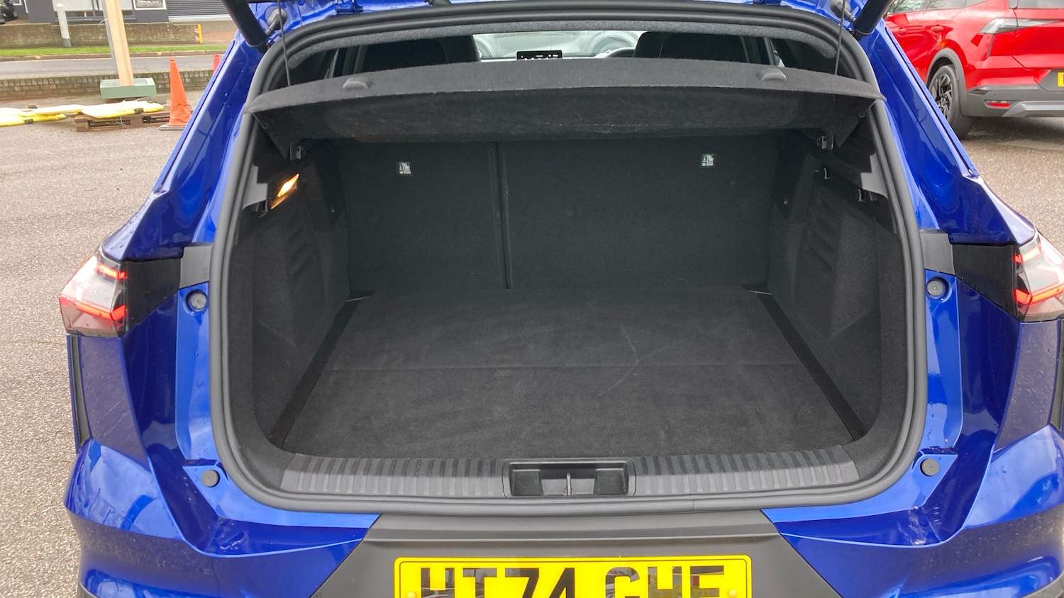 Used Renault Other 2024 for sale - 77354245: Photo 4