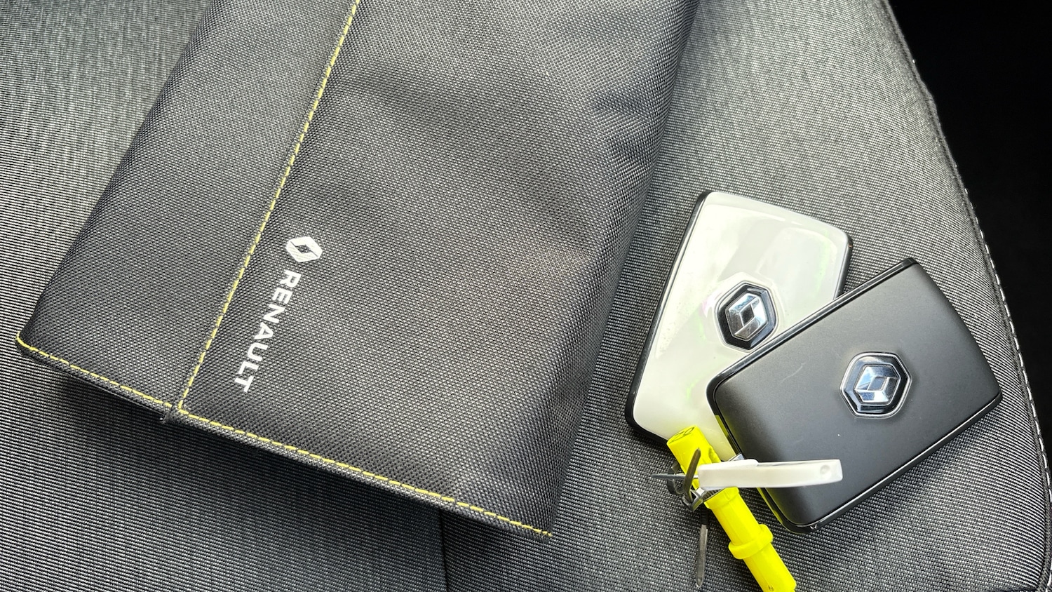 Used Renault Captur 2022 for sale - 76477809: Photo 19