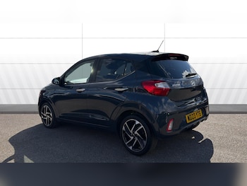 Used Hyundai i10 2023 for sale - 78179466: Photo