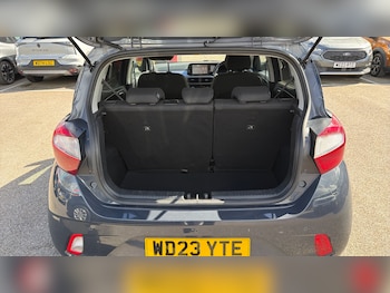 Used Hyundai i10 2023 for sale - 78179466: Photo
