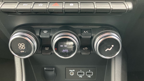 Used Renault Captur 2022 for sale - 76143554: Photo 25