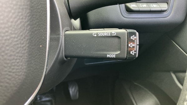 Used Renault Captur 2022 for sale - 76143554: Photo 30