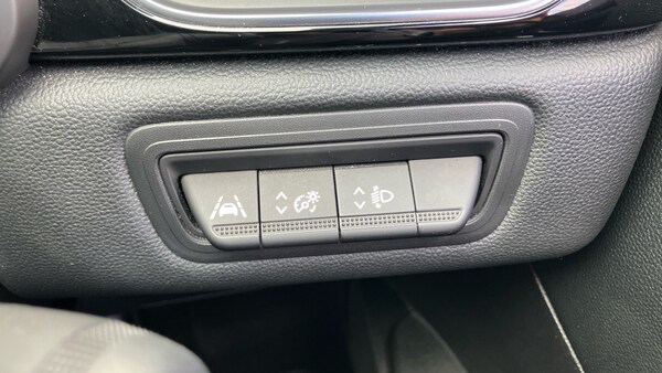 Used Renault Captur 2022 for sale - 76143554: Photo 31