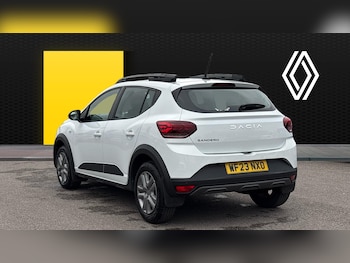 Used Dacia Sandero Stepway 2023 for sale - 76146473: Photo 2