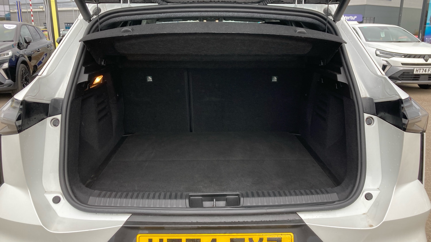 Used Renault Other 2024 for sale - 77830367: Photo 4