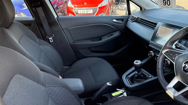 Used Renault Clio 2022 for sale - 76117319: Photo 14