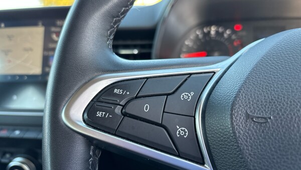 Used Renault Clio 2022 for sale - 76117319: Photo 21