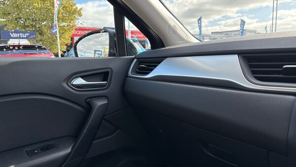 Used Renault Captur 2023 for sale - 76100854: Photo 27