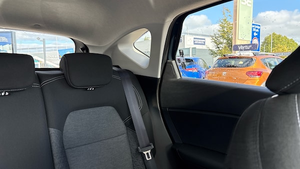 Used Renault Captur 2023 for sale - 76100854: Photo 29