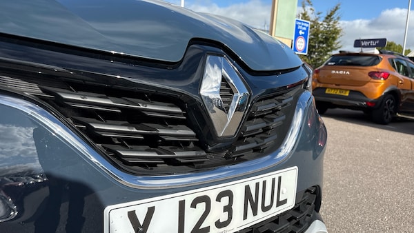 Used Renault Captur 2023 for sale - 76100854: Photo 32
