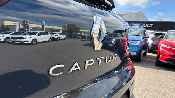 Used Renault Captur 2023 for sale - 76100854: Photo 37