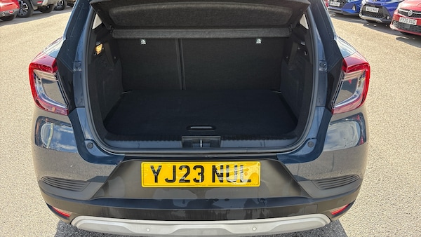 Used Renault Captur 2023 for sale - 76100854: Photo 4