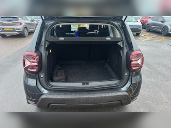 Used Dacia Duster 2022 for sale - 77124973: Photo