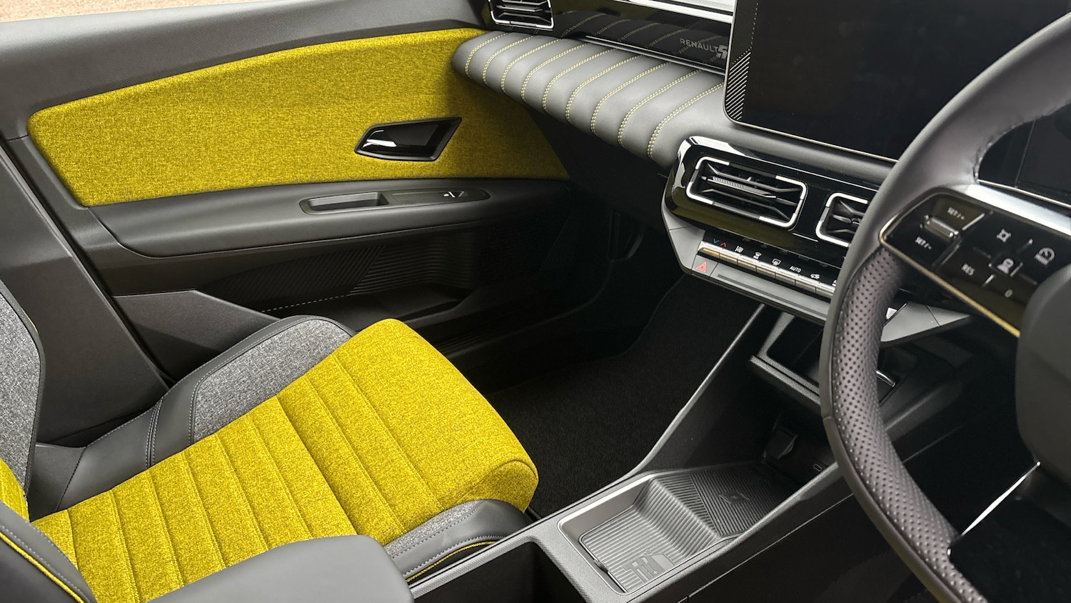 Used Renault 5 2025 for sale - 77005818: Photo 14