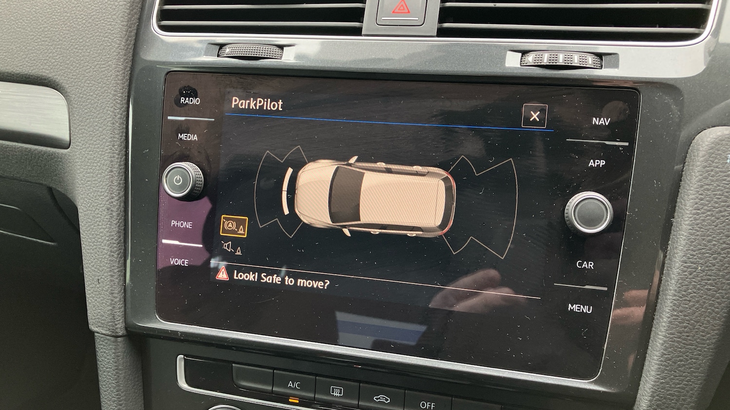 Used Volkswagen Golf 2017 for sale - 76795085: Photo 21