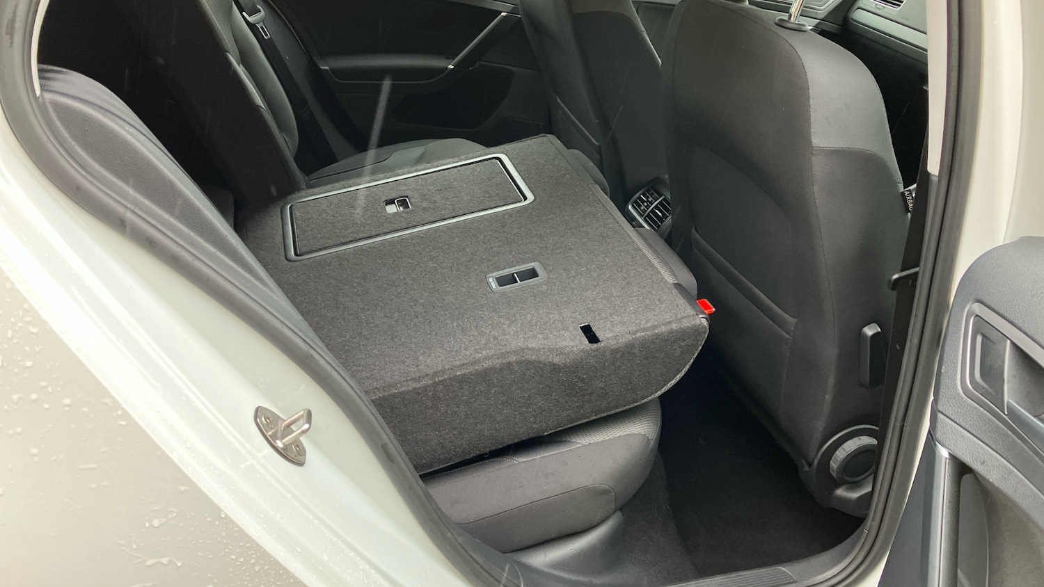 Used Volkswagen Golf 2017 for sale - 76795085: Photo 33