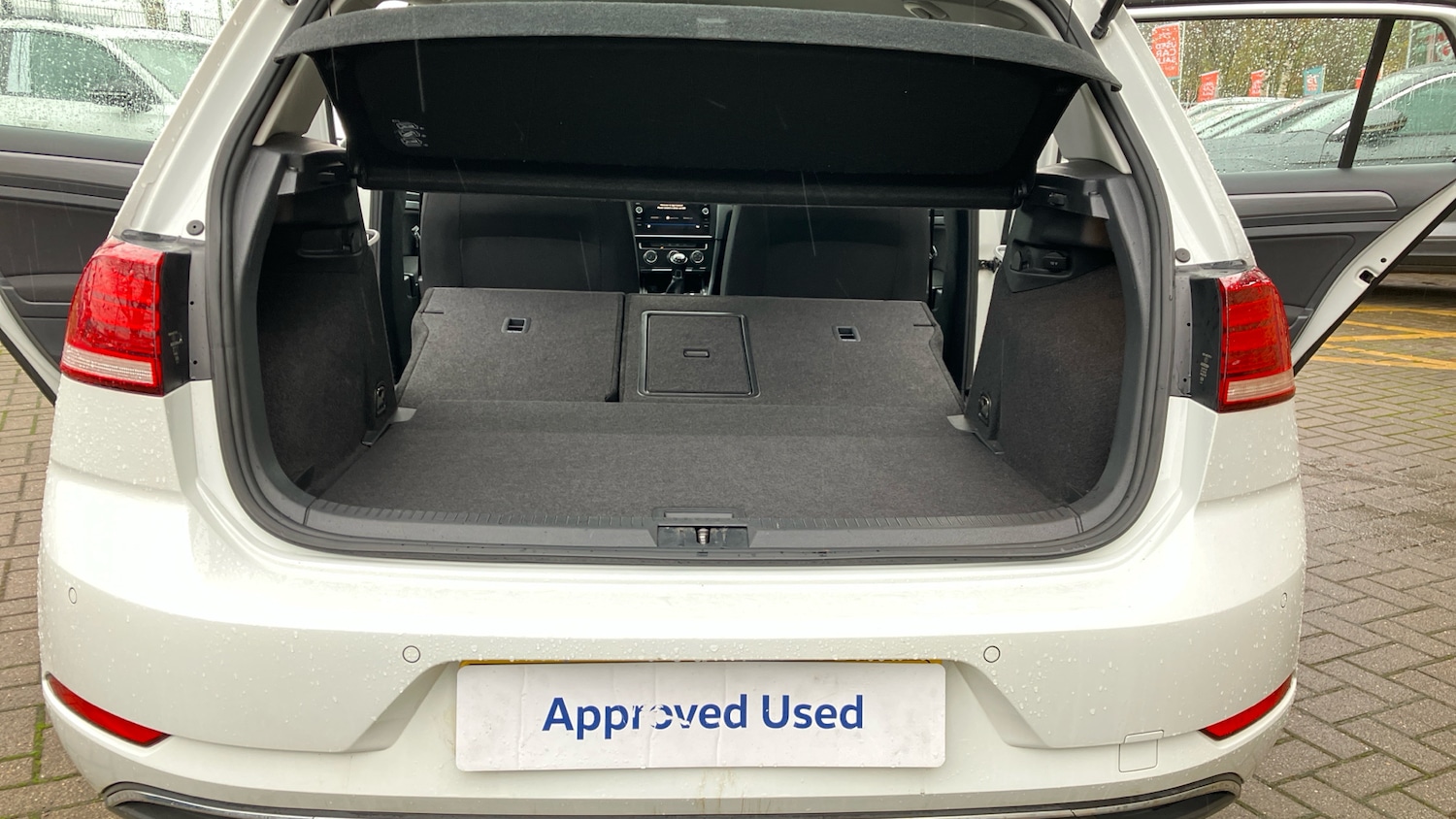 Used Volkswagen Golf 2017 for sale - 76795085: Photo 36