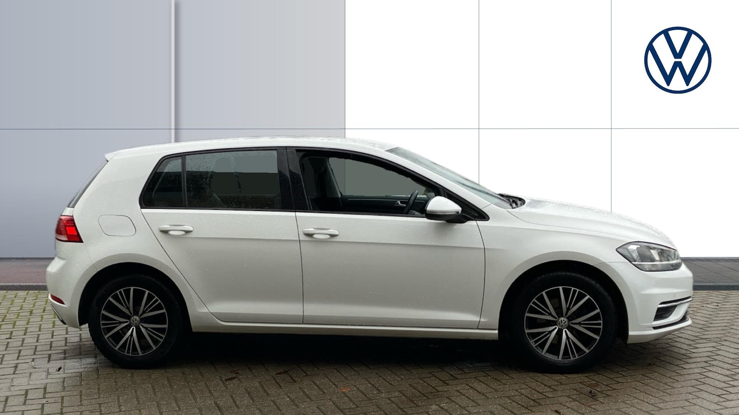 Used Volkswagen Golf 2017 for sale - 76795085: Photo 4