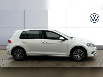 Used Volkswagen Golf 2017 for sale - 76795085: Photo