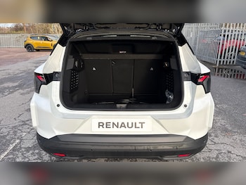 Used Renault Scenic E-Tech 2025 for sale - 76921210: Photo