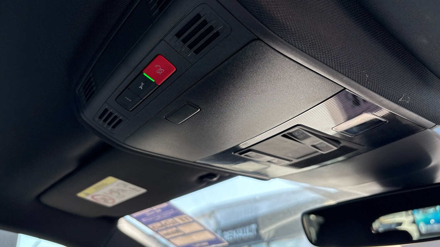 Used Volkswagen Polo 2022 for sale - 77964790: Photo 44