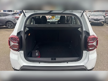 Used Dacia Duster 2023 for sale - 77766172: Photo