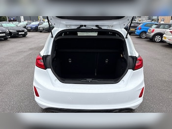 Used Ford Fiesta 2022 for sale - 75332201: Photo