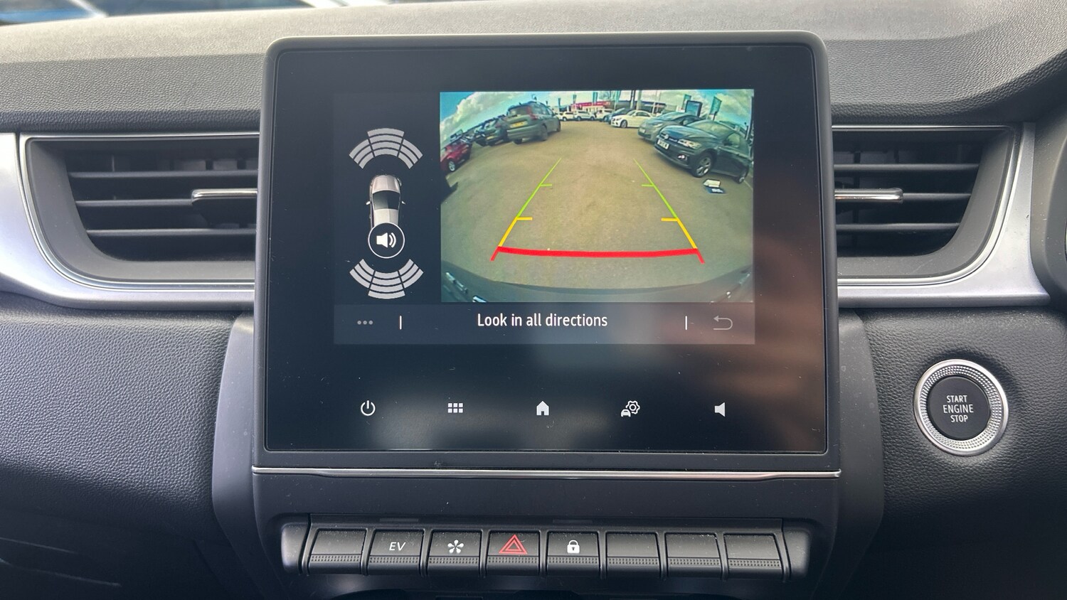 Used Renault Captur 2023 for sale - 77830375: Photo 31