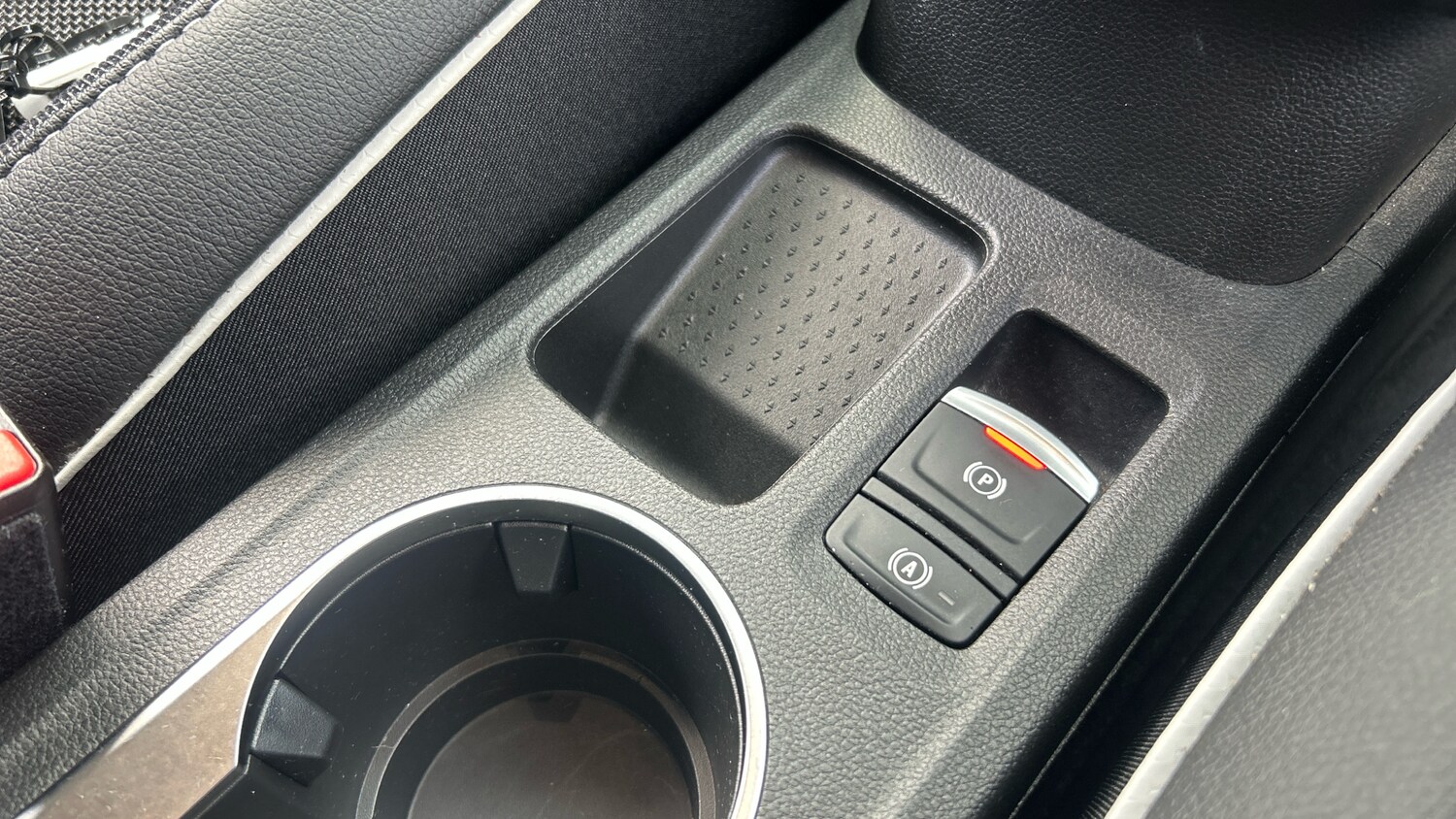 Used Renault Captur 2023 for sale - 77830375: Photo 32