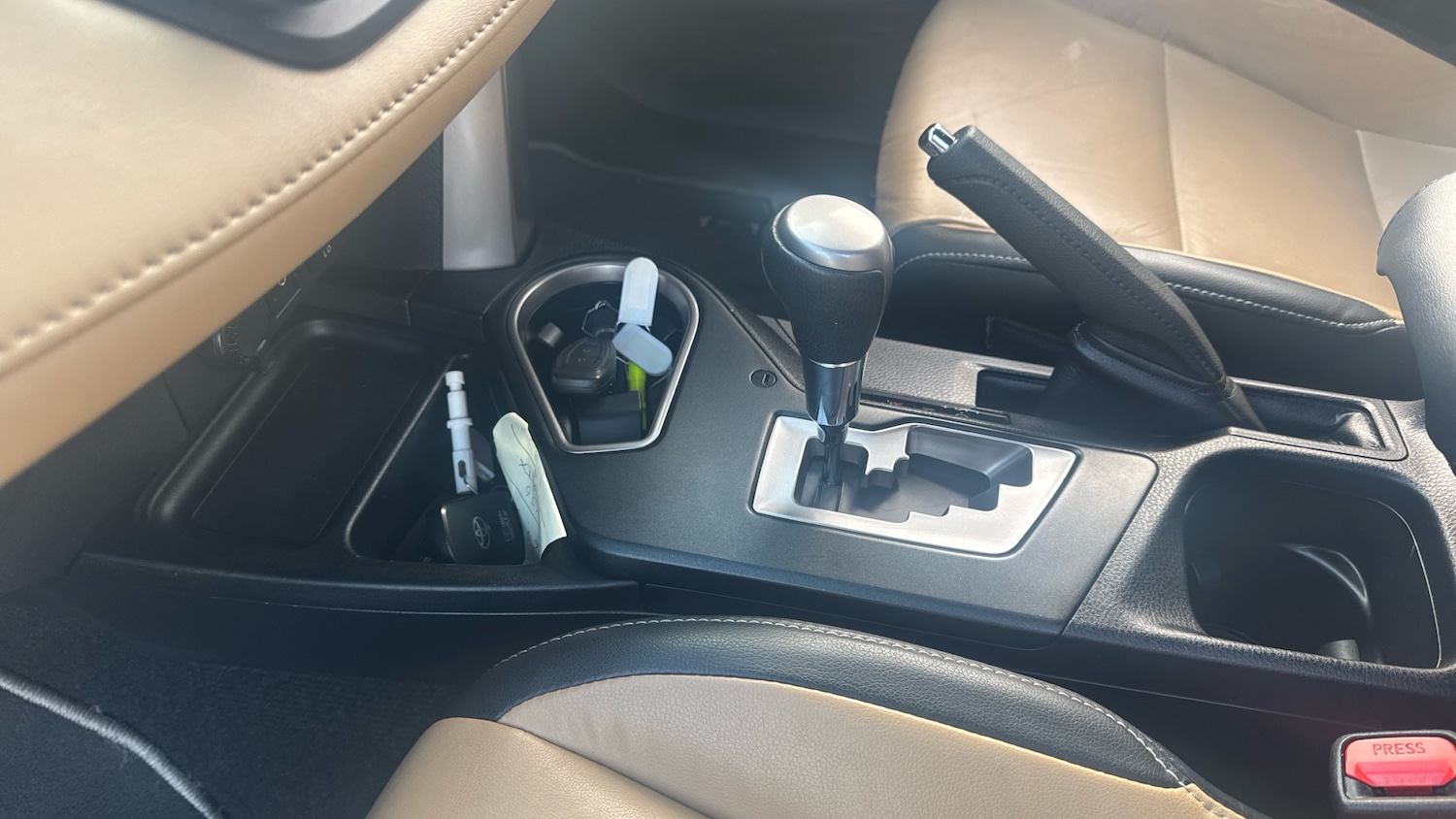 Used Toyota RAV4 2017 for sale - 77803512: Photo 13