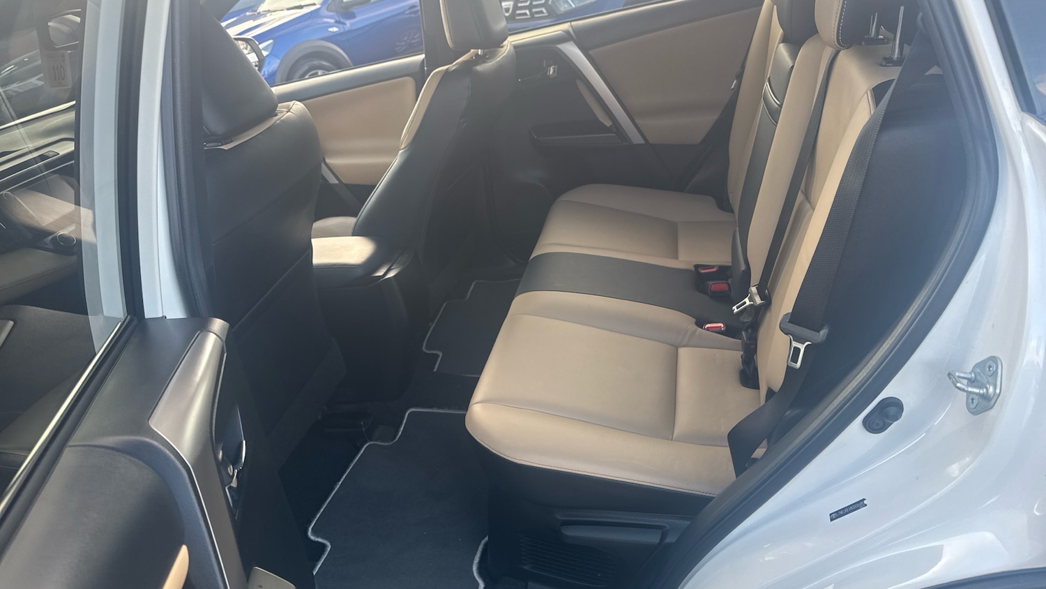 Used Toyota RAV4 2017 for sale - 77803512: Photo 16