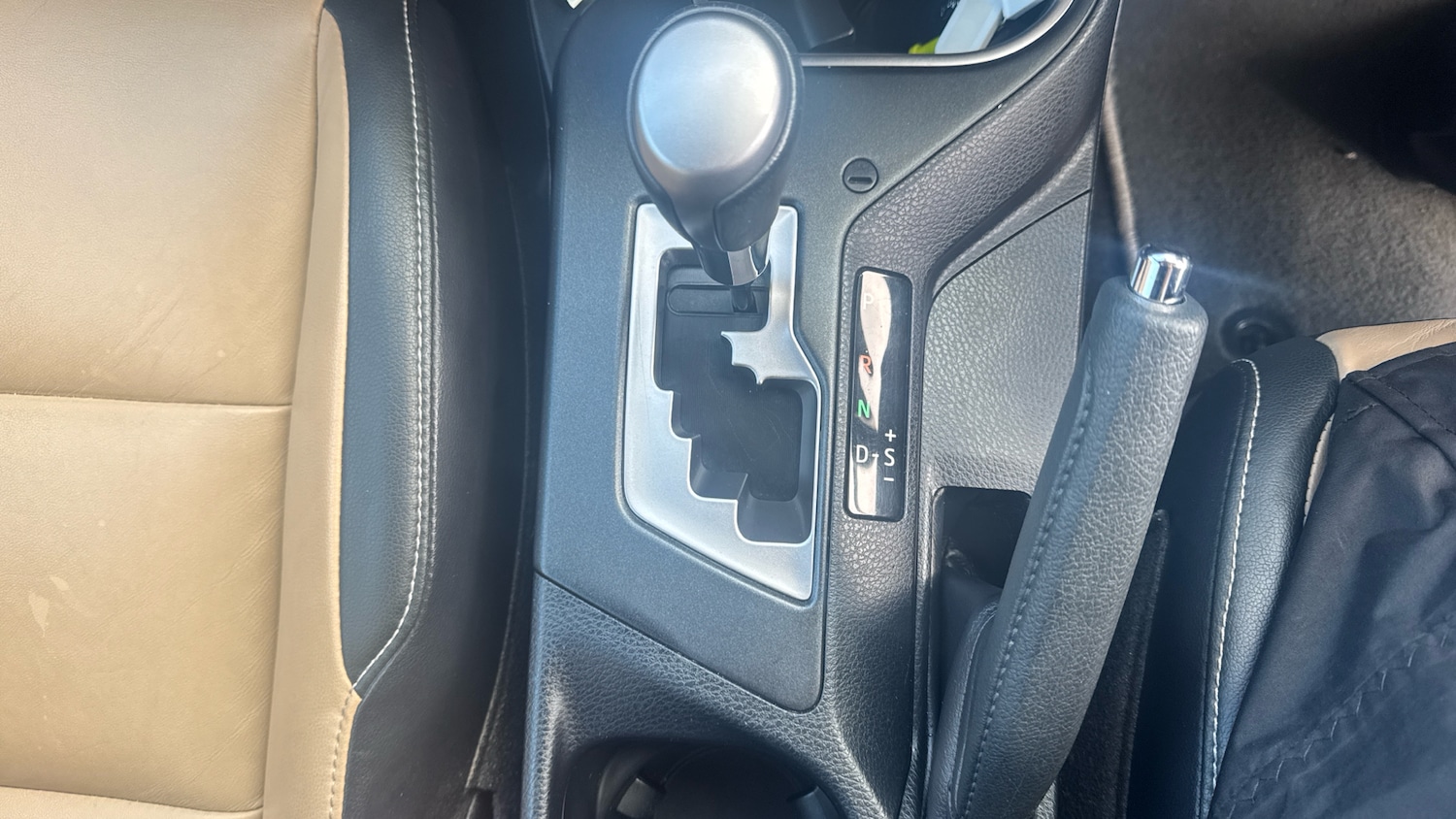 Used Toyota RAV4 2017 for sale - 77803512: Photo 36