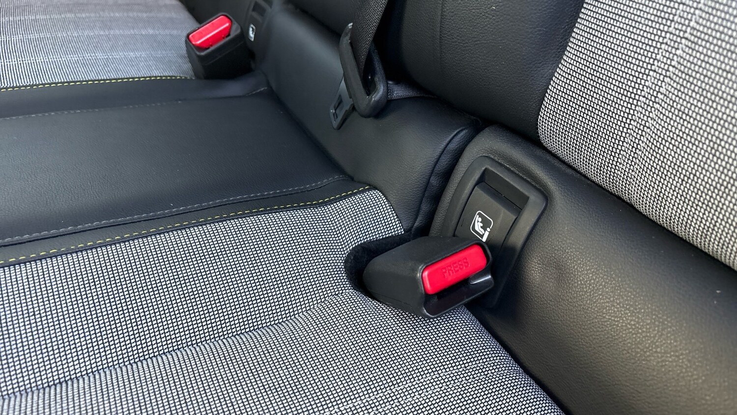 Used Renault Megane E Tech 2023 for sale - 76763086: Photo 17