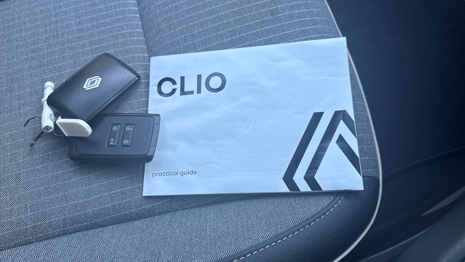 Used Renault Clio 2025 for sale - 76532051: Photo 19