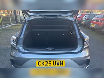 Used Renault Clio 2025 for sale - 76532051: Photo