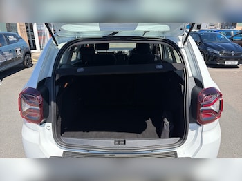 Used Dacia Duster 2023 for sale - 79056833: Photo
